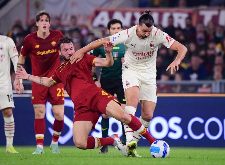 Hasil As Roma Vs Ac Milan Di Pekan Ke 11 Liga Italia 2021 2022 10 Pemain Rossoneri Taklukkan Giallorossi 2 1 Poo4ccj5ah