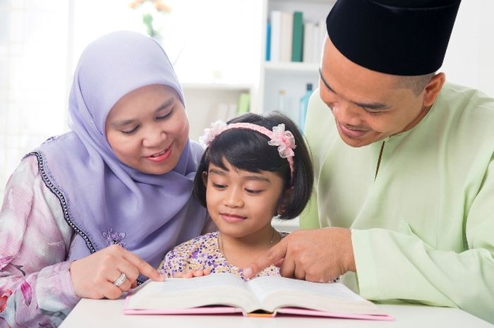 10061 Mengasuh Anak Perempuan
